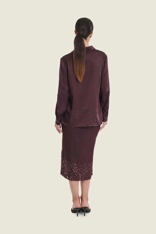 Satijnen blouse met bloemendetail