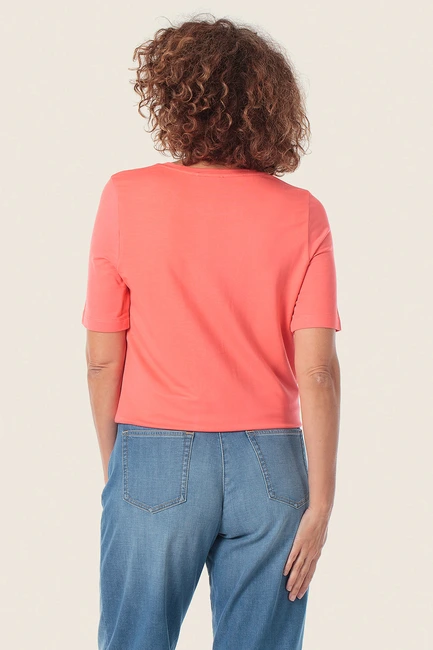 Shirt met strassapplicatie