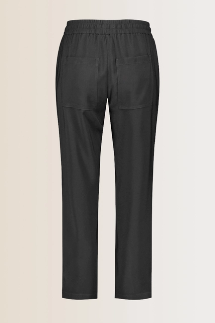 Soepelvallende broek