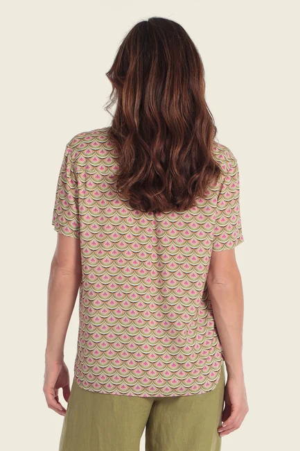 Top met grafische print