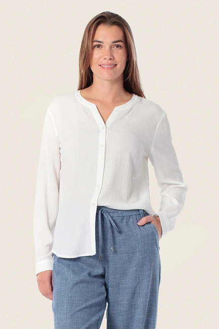 Witte blouse met structuur