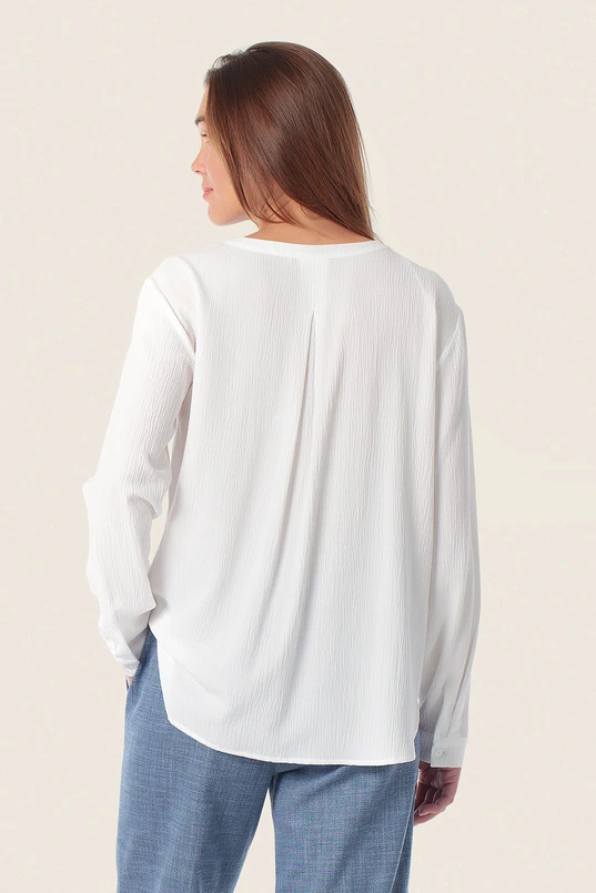 Witte blouse met structuur